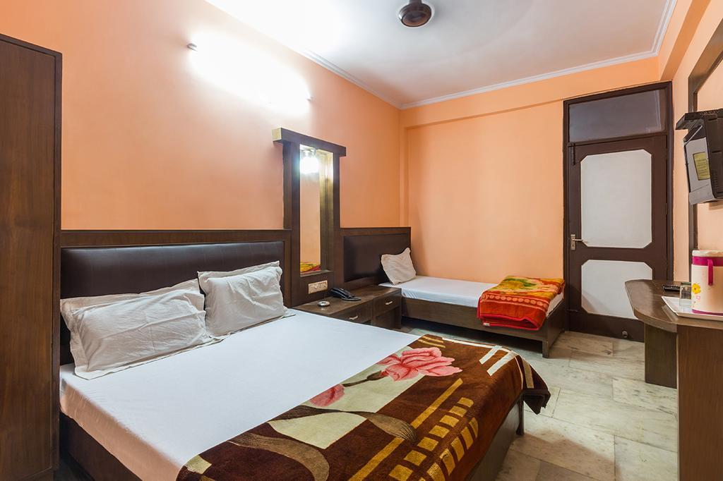 Sahara International Deluxe Hotel New Delhi Ngoại thất bức ảnh